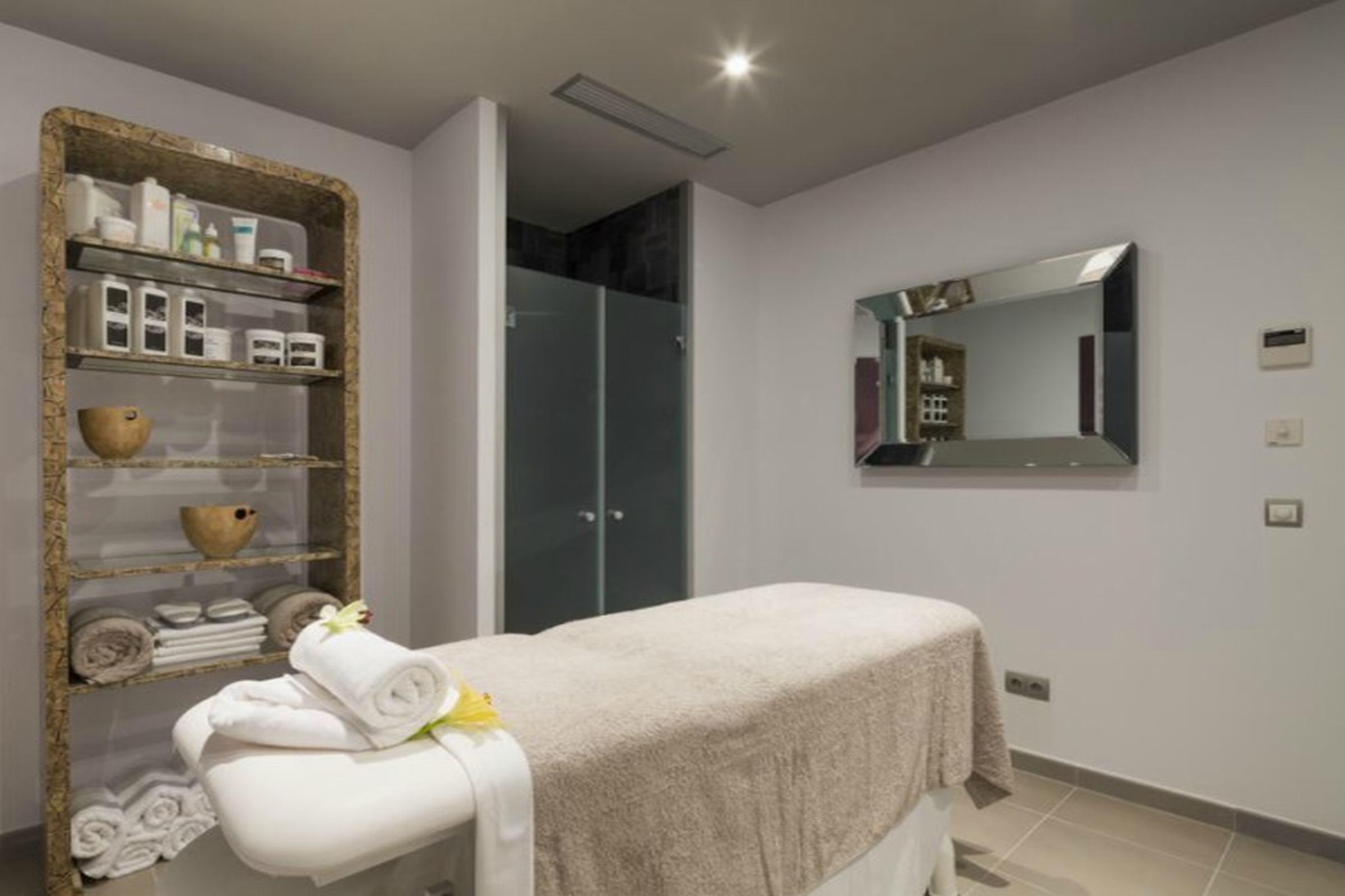 Aparthotel AxelBeach Ibiza Suites Apartments Spa&Beach Club - Adults Only Sant Antoni de Portmany